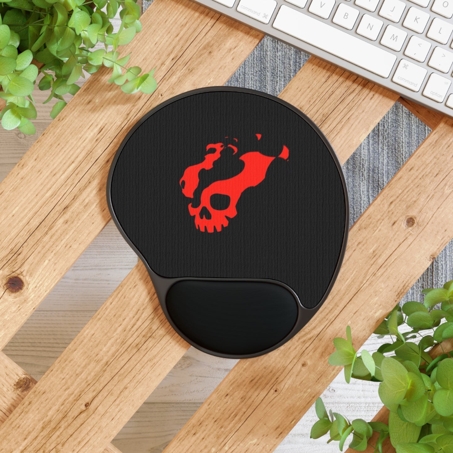 Gothic Skull Mouse Pad with Wrist Rest, Ergonomic Mouse Mat for Gamers, Office Accessories, Cute Desk Decor, Halloween Gift